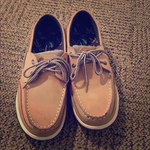 Men’s boat shoes
